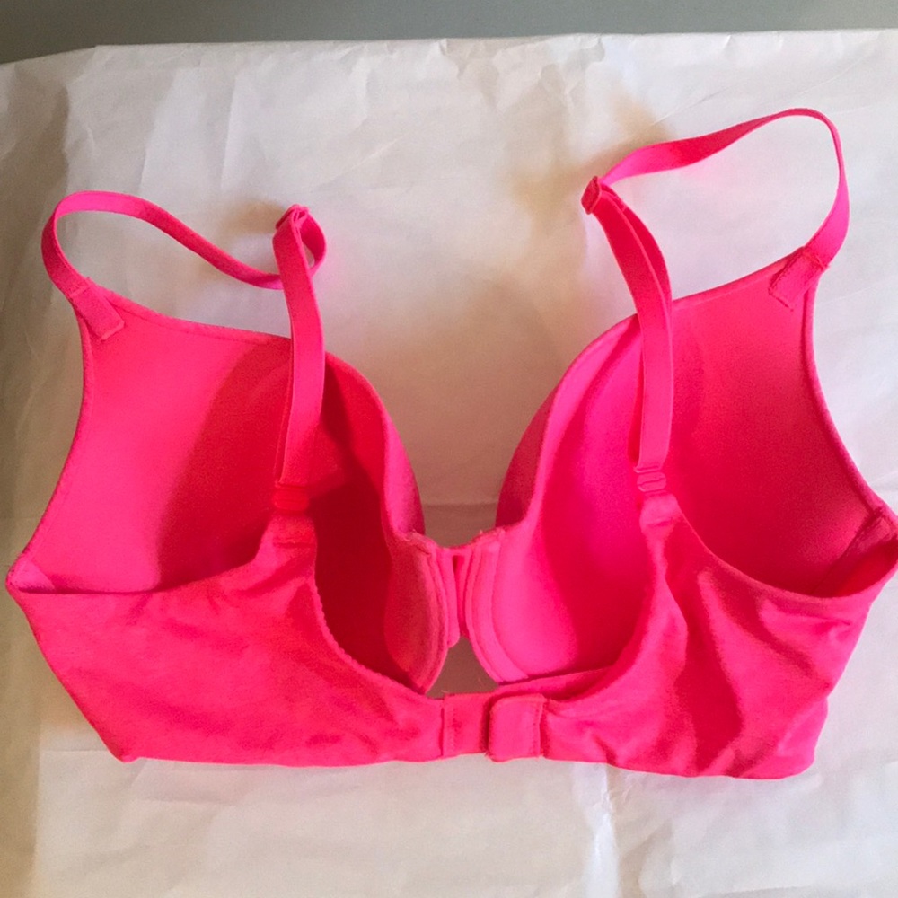 32D Victoria’s Secret Semi-Demi Bra - Picture 2 of 5